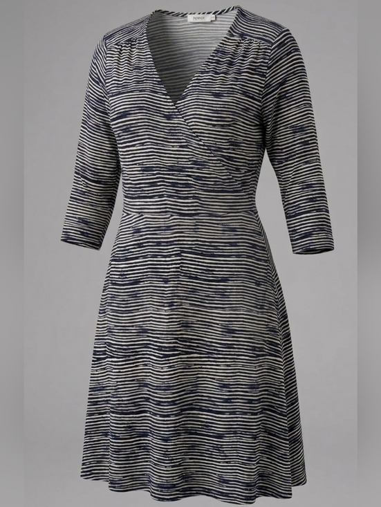 Ricki's Dresses & Skirts - Ricki's Black White Striped V-Neck Stretchy Flowy Casual Midi Dress Size L